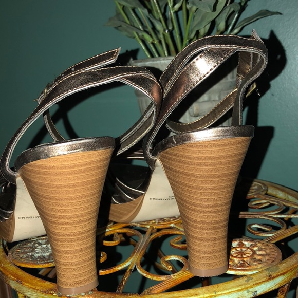 Mudd “Kriss” Strappy Ankle Sandal sz9 - Picture 4 of 6